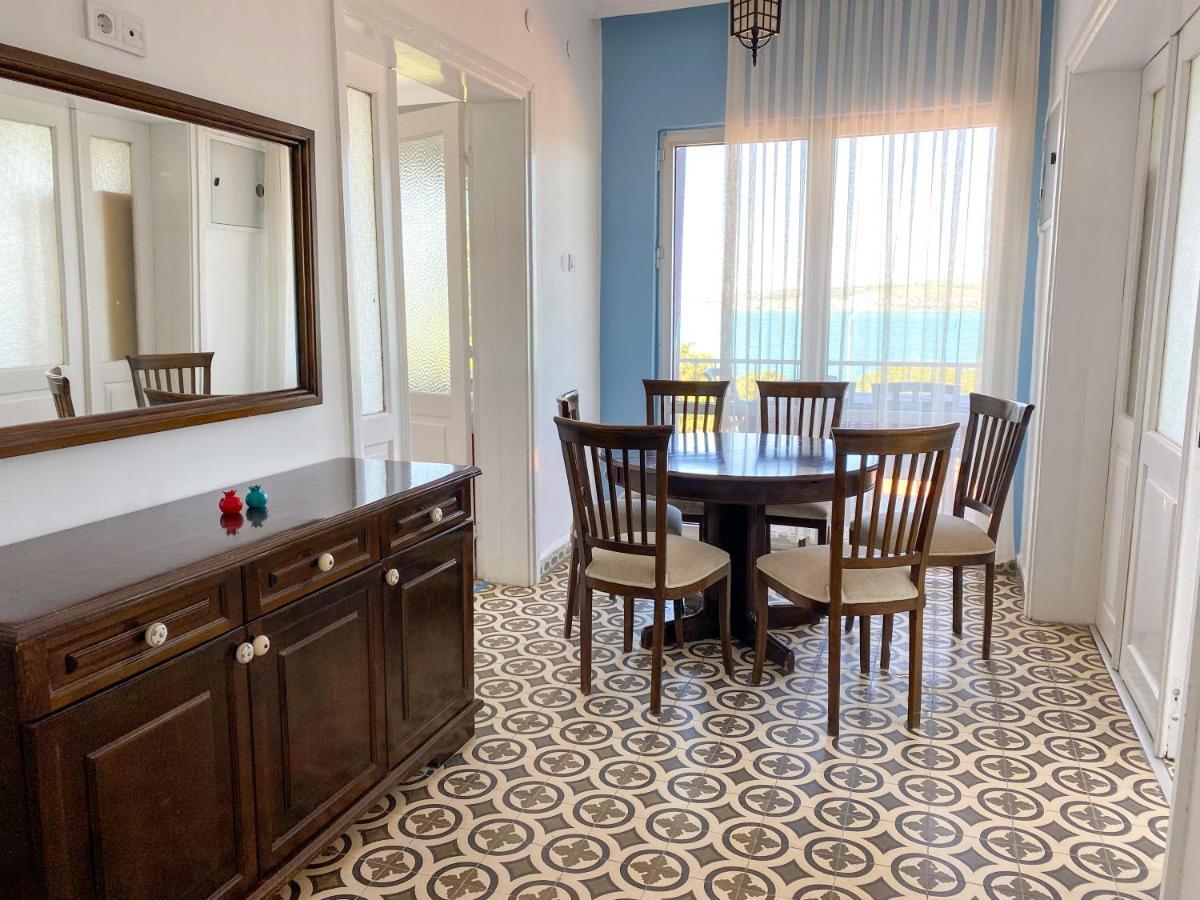 Lacivert Hotel Ayvalı 외부 사진